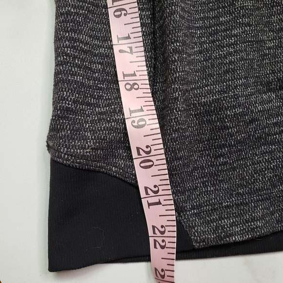 Lululemon Runderful 1/2 ZipPullover Black Sz small - Picture 5 of 6